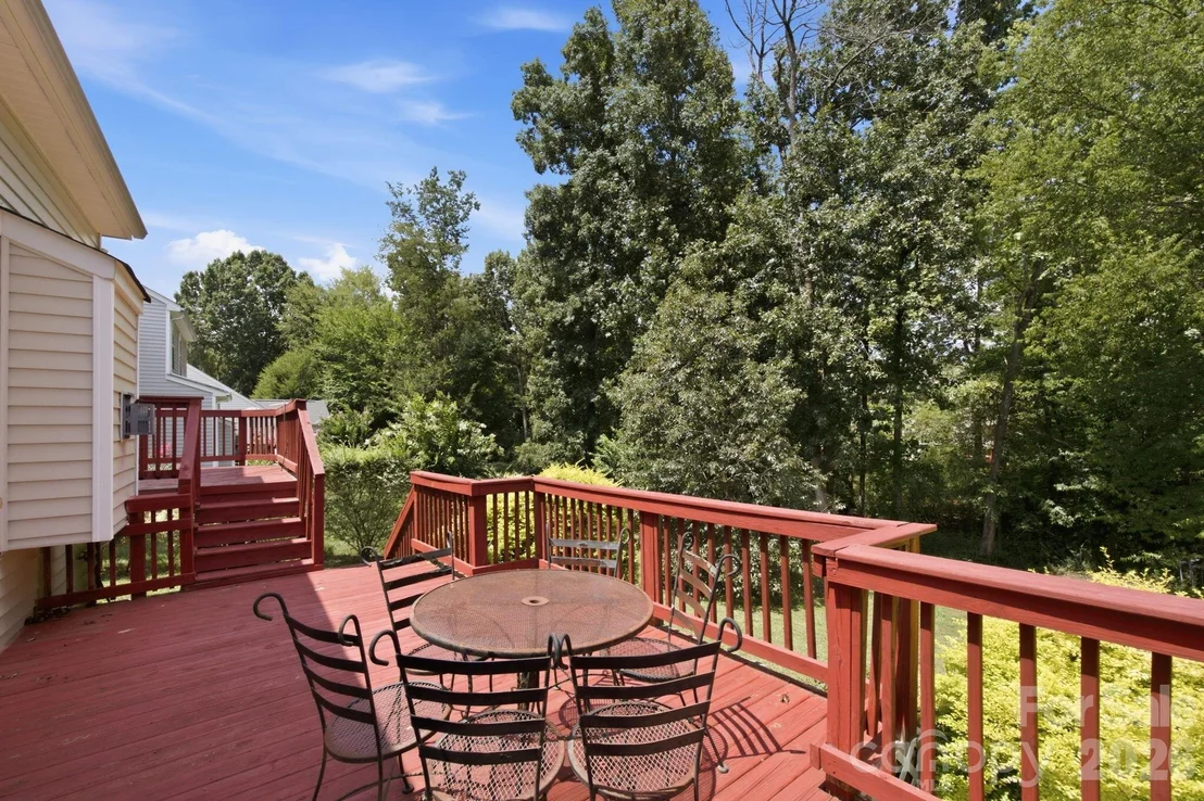 Photo of 1002 Canopy Drive