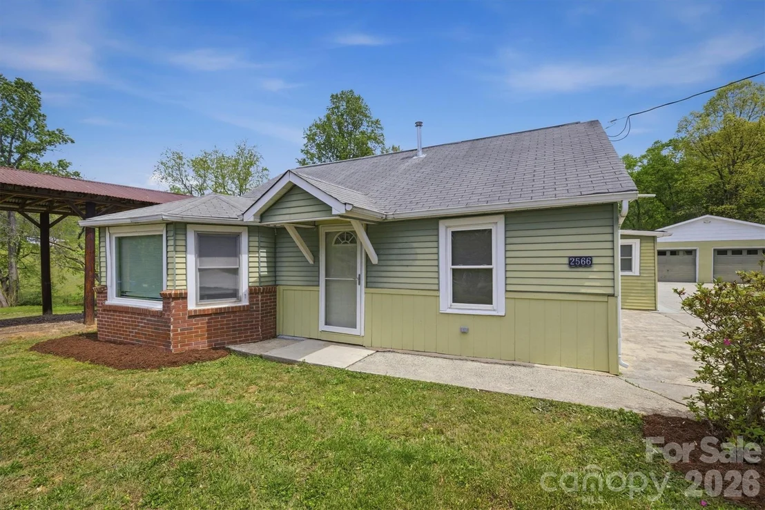Photo of 2566 Andrews Circle