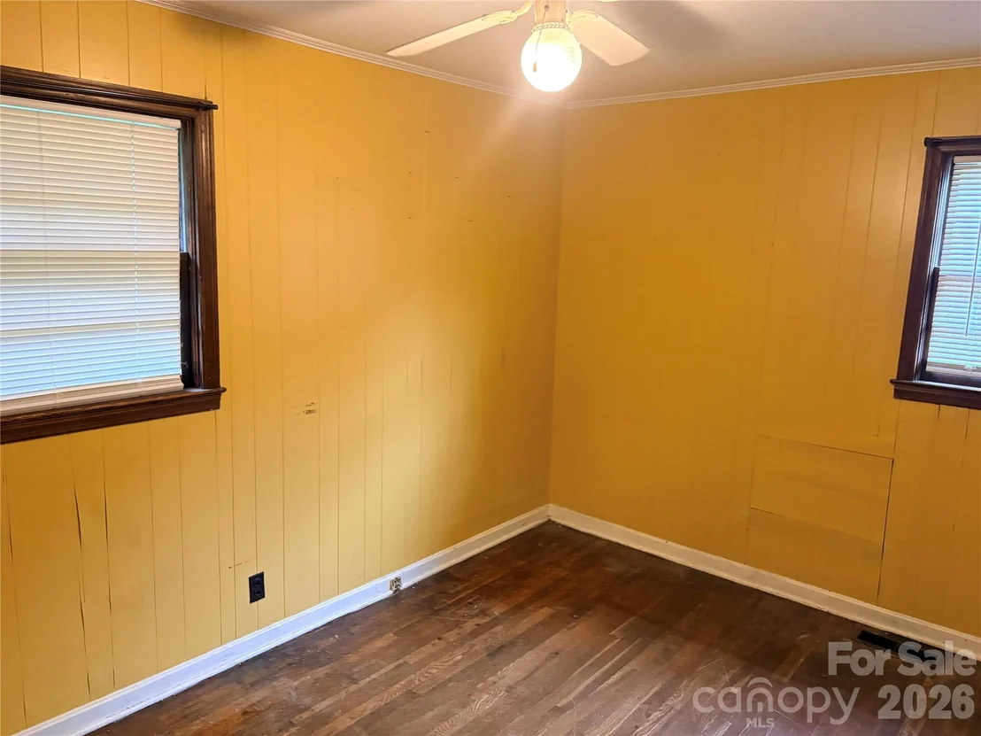 Photo of 420 Hampton Road