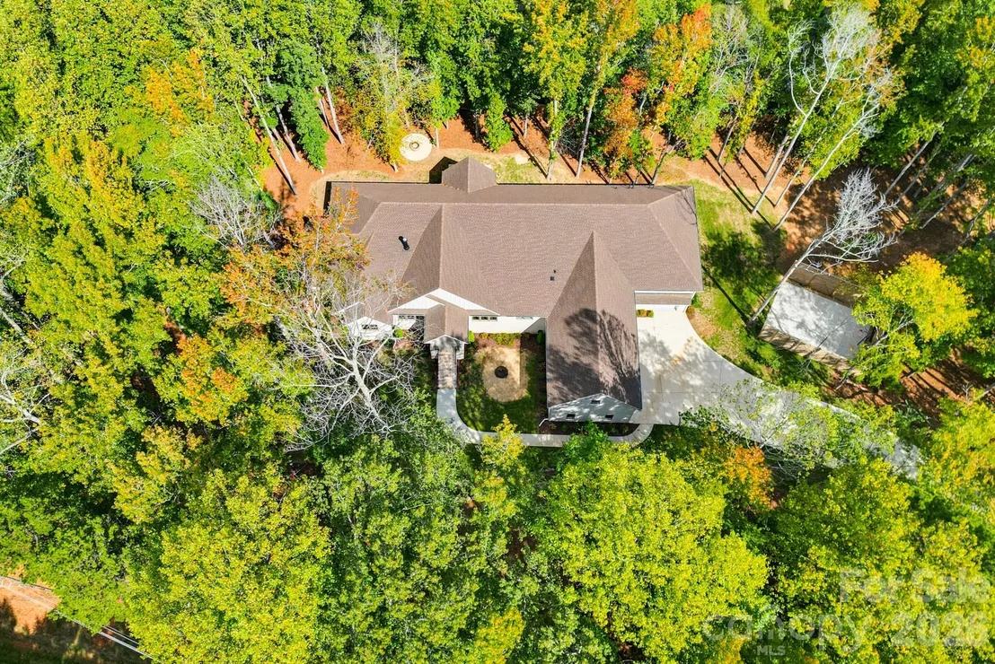 Photo of 2507 Forest Lawn Drive
