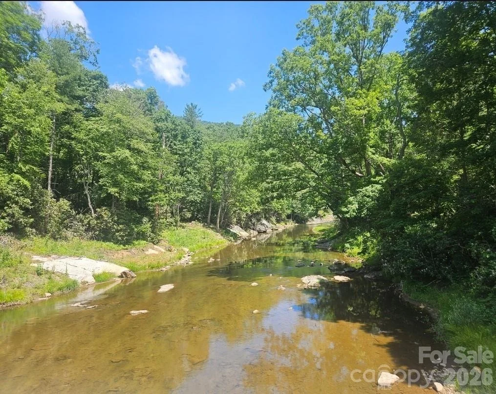 Photo of 886 Hanging Rock Road