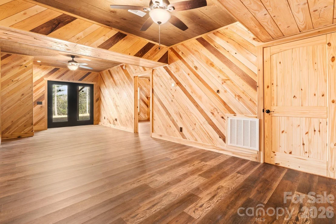 Photo of 449 Hampton Ridge Road