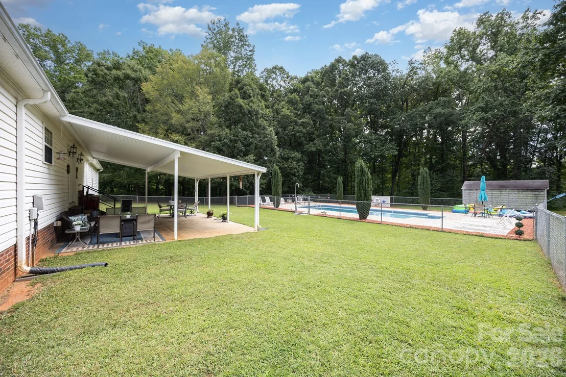 Photo of 715 Candlewick Drive