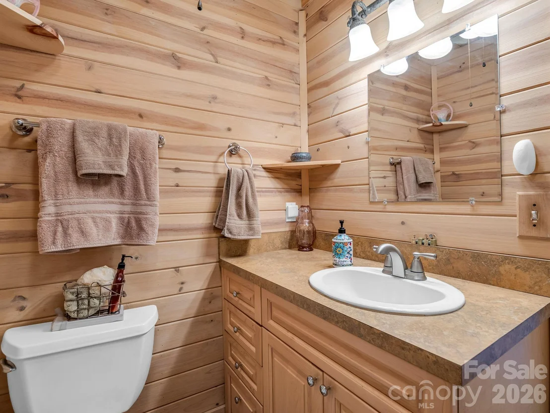 Photo of 762 Valley View Drive