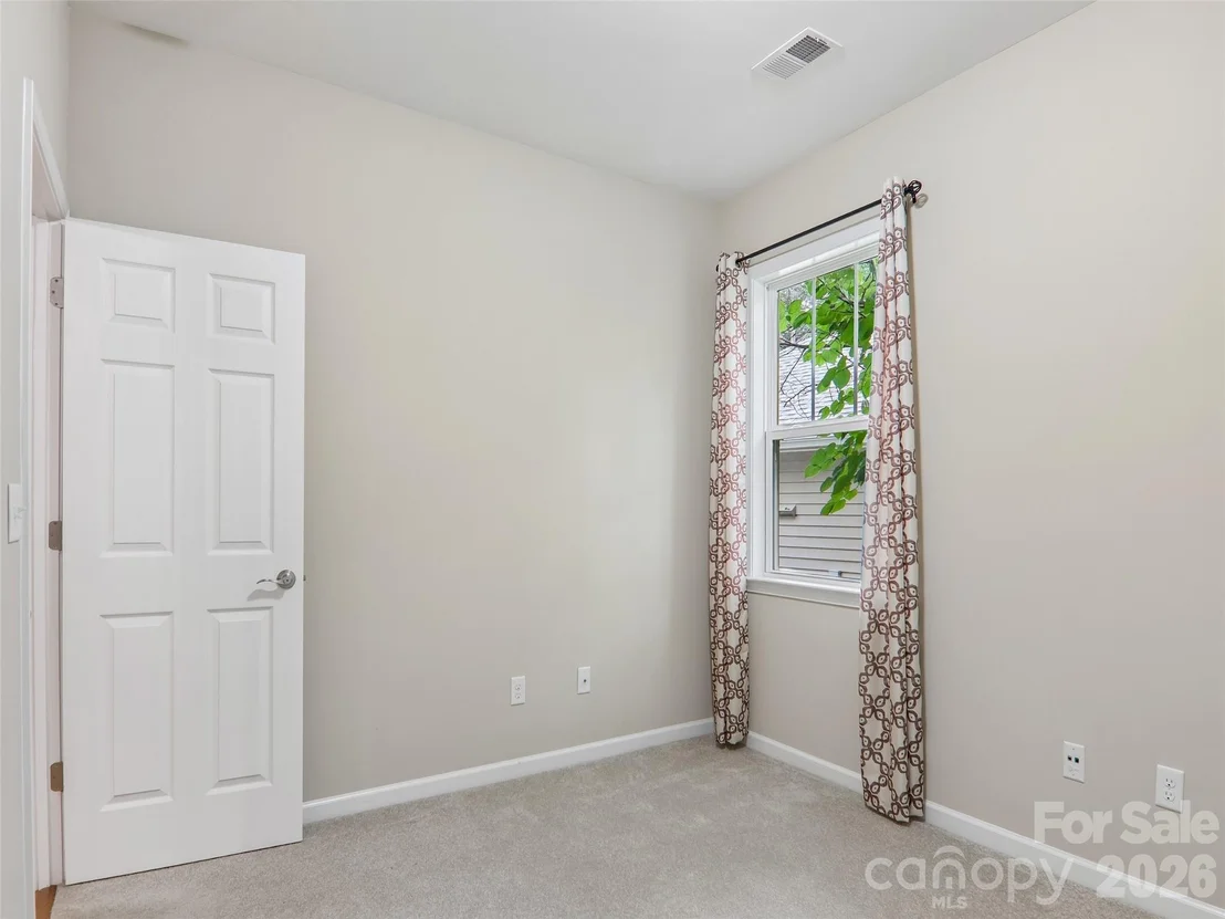 Photo of 11 Eagle Pointe Way