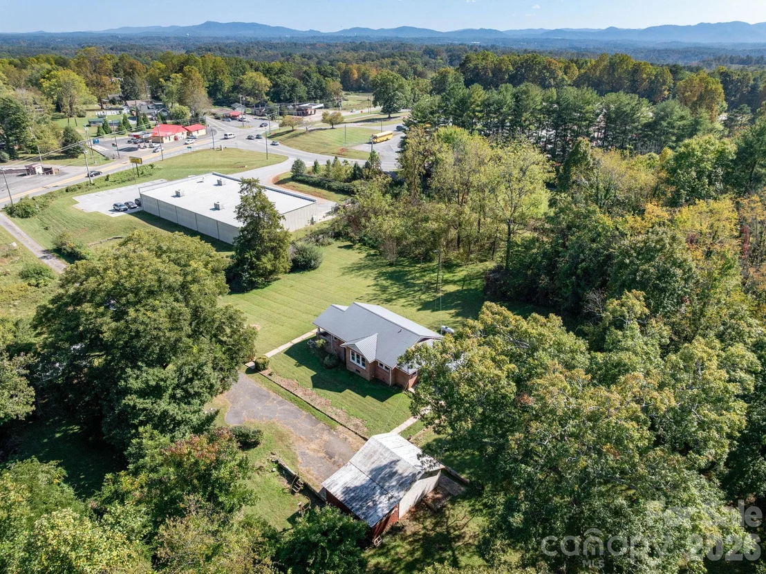 Photo of 2401 NC 181 Highway