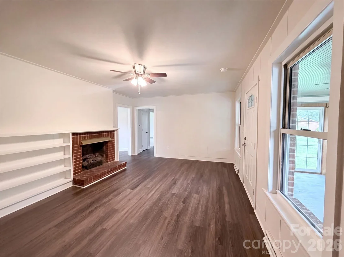 Photo of 411 Roy Eaker Road