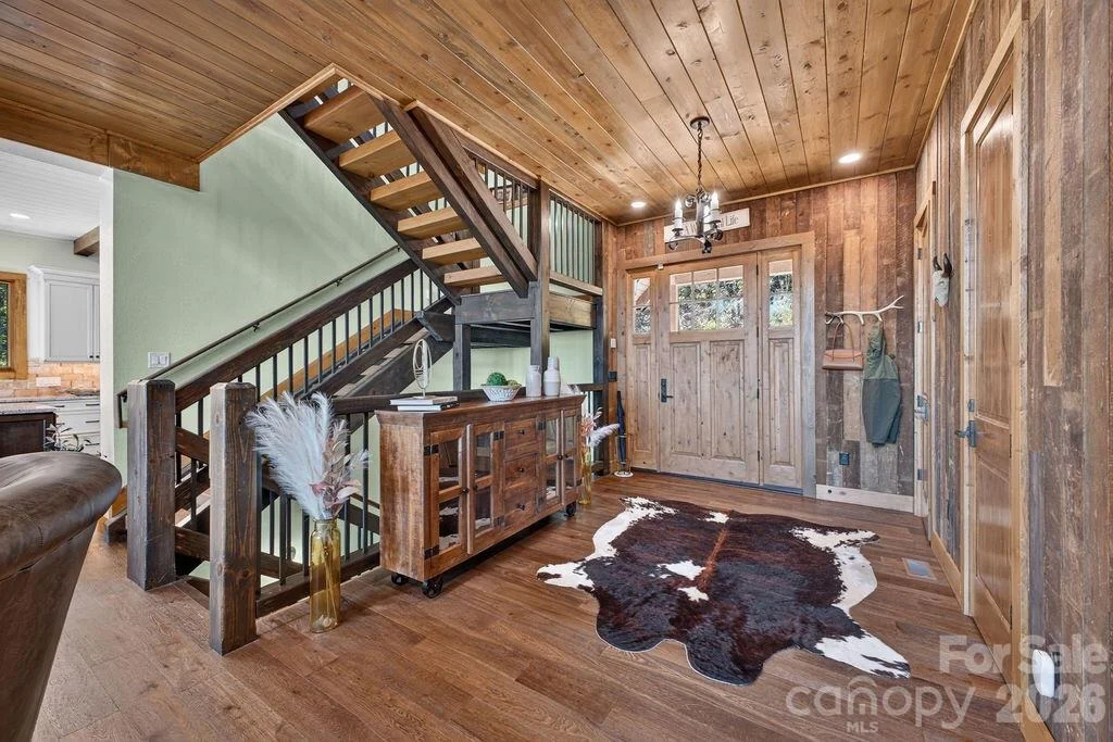 Photo of 1230 Asgi Trail