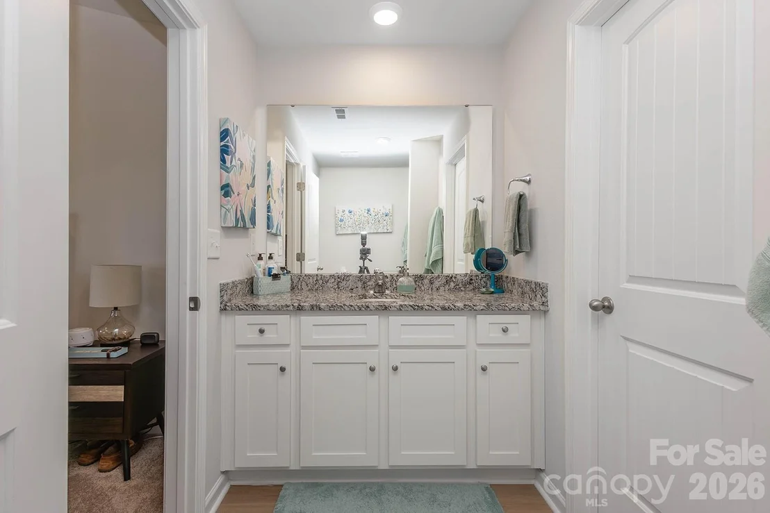 Photo of 410 Apex Circle