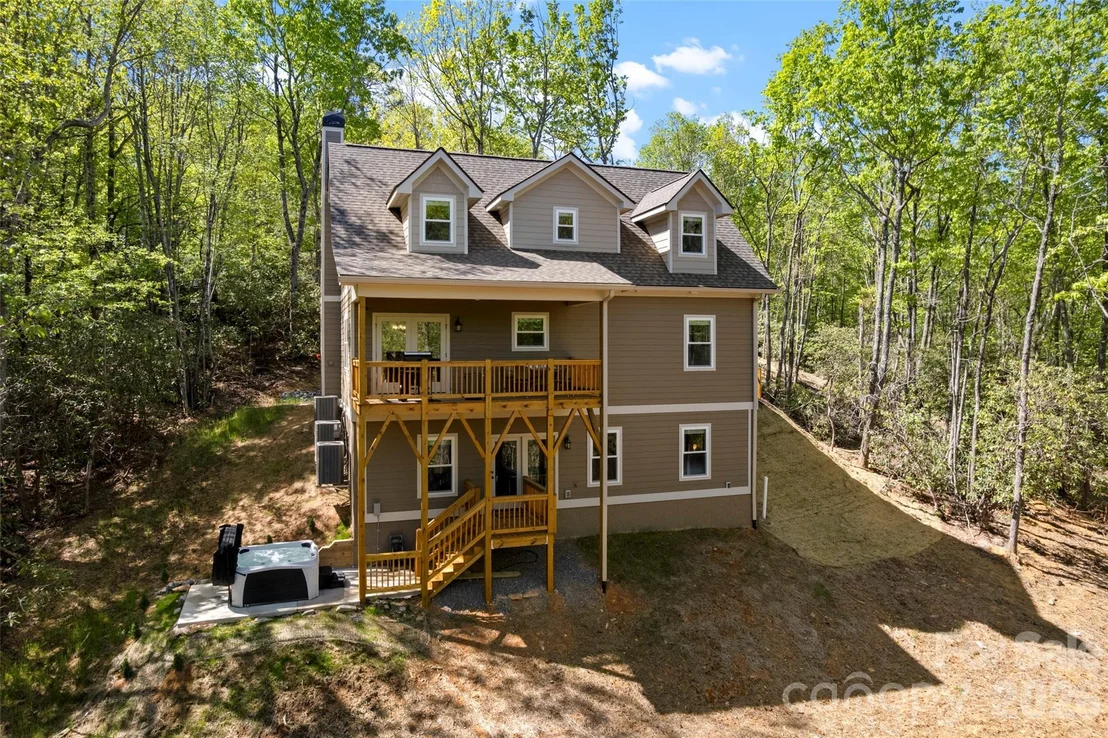 Photo of 233 Arcadia Falls Way