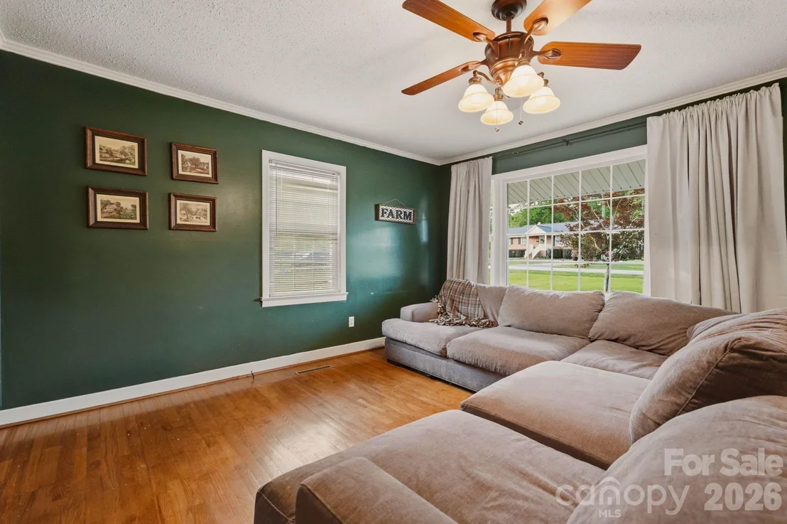 Photo of 112 Brookside Drive