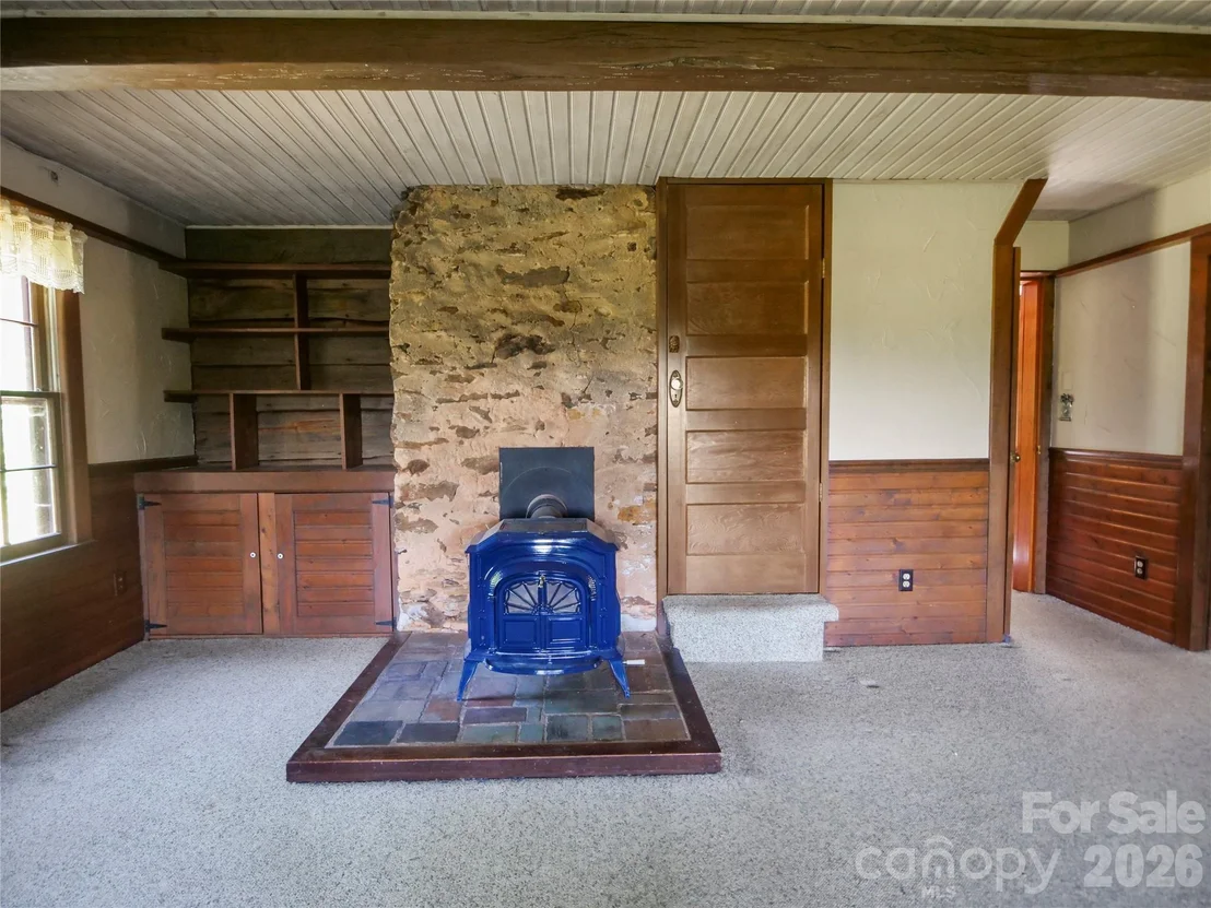 Photo of 2125 Whiteside Road