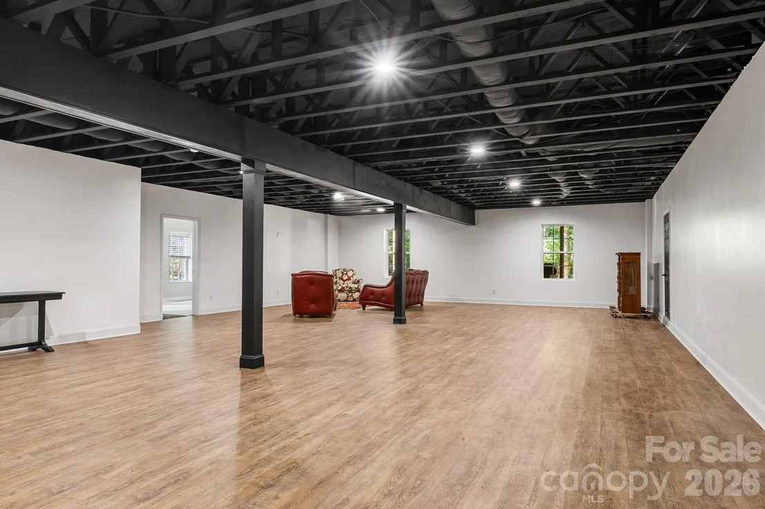 Photo of 613 Perry Road