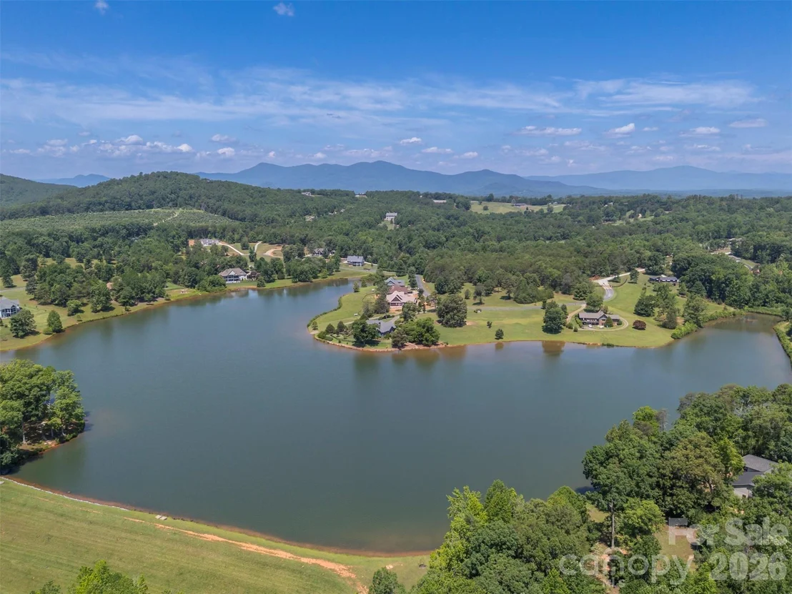 Photo of 398 Mapleton Lane