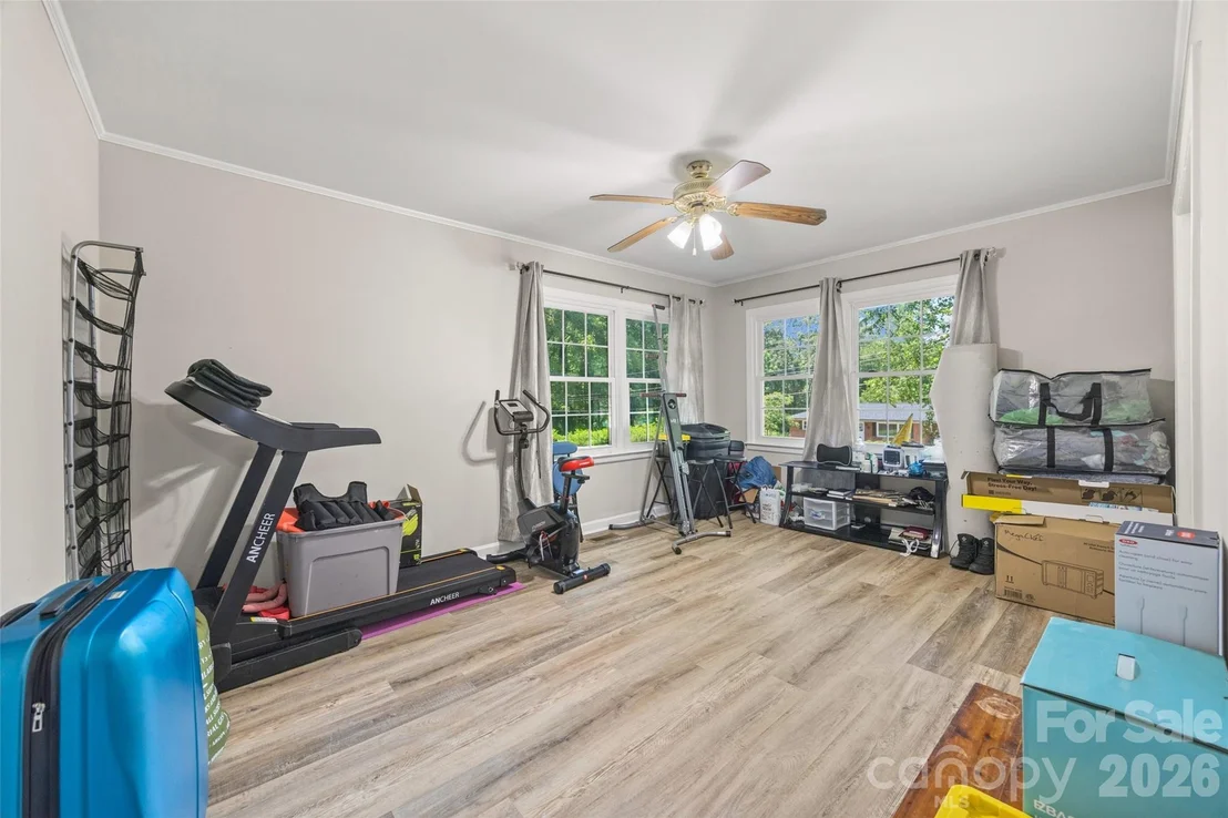 Photo of 2323 Hedgewood Circle