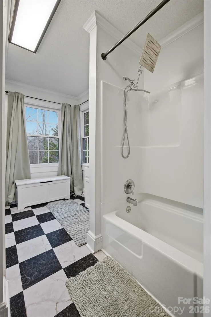 Photo of 44 Forest Avenue