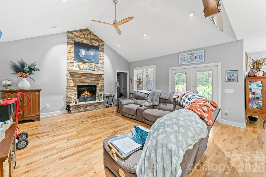 Photo of 1655 Antioch Road