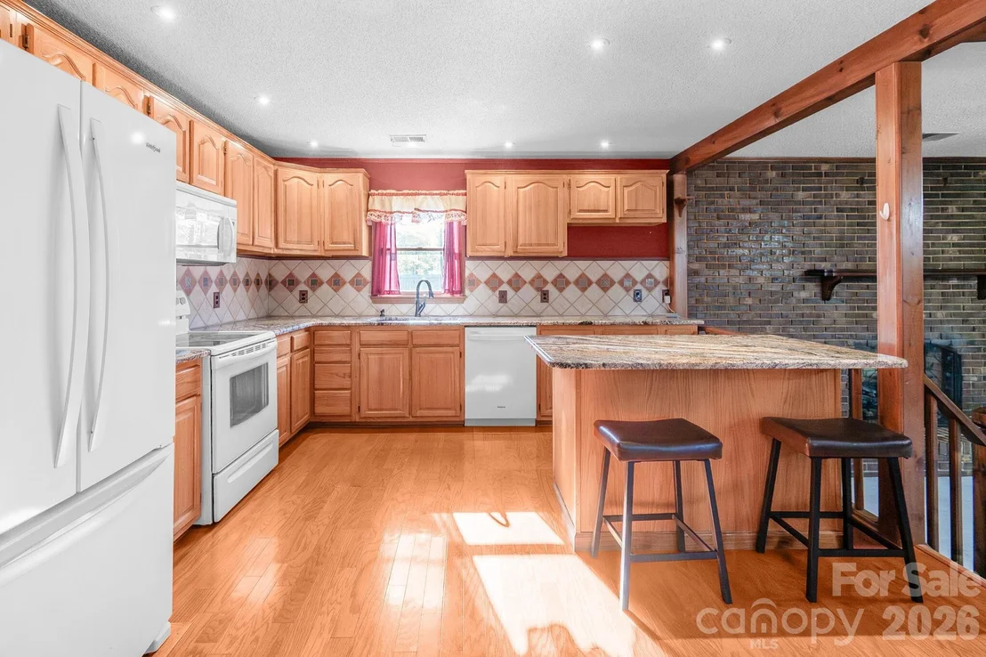 Photo of 1295 Cattle Ridge Road