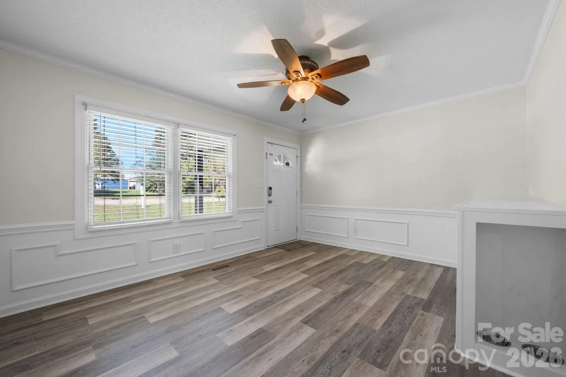 Photo of 5795 Valley Field Road