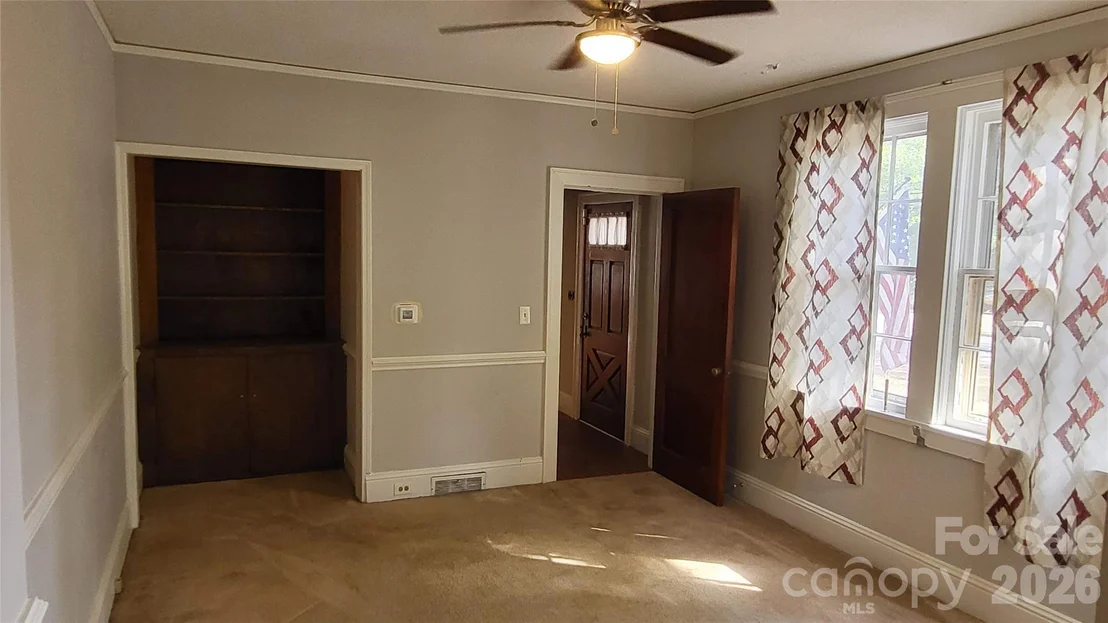Photo of 504 Chesterfield Avenue