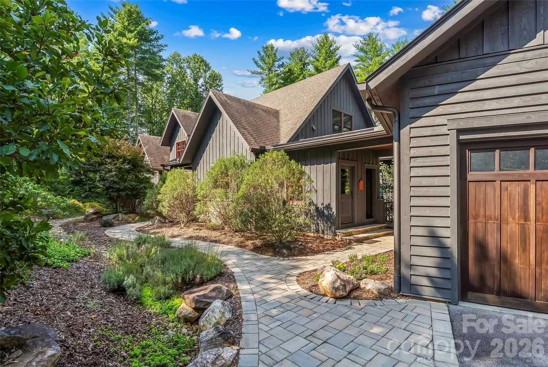 Photo of 3201 Donahue Drive