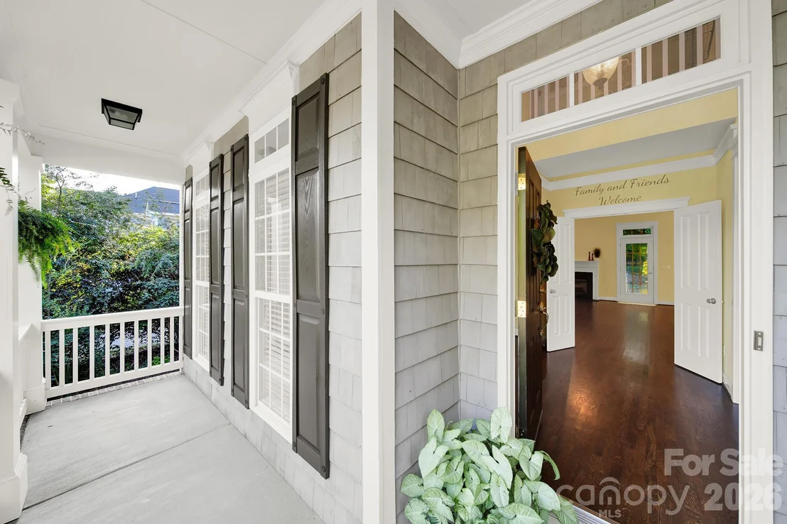 Photo of 1512 Calvin Hal Road