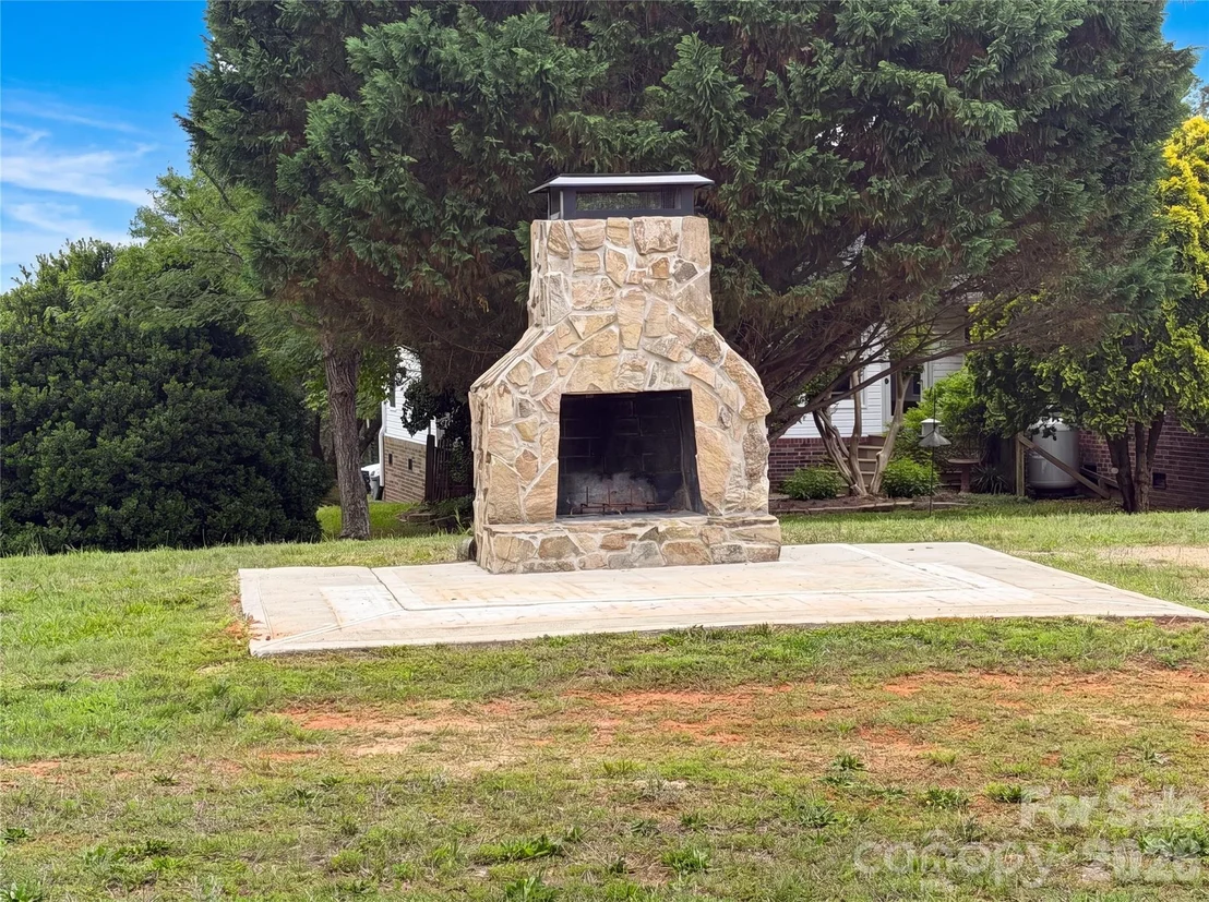 Photo of 1417 Mcbeth Drive
