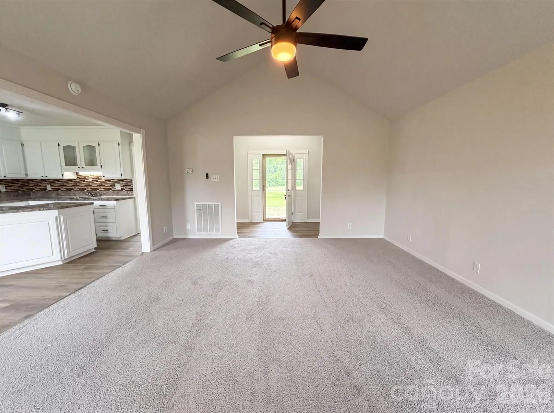 Photo of 972 Darby Road