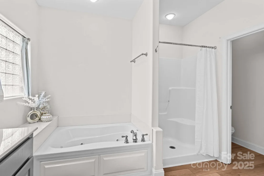 Photo of 415 Autumnlight Drive