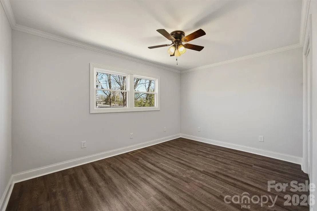 Photo of 223 W Park Drive
