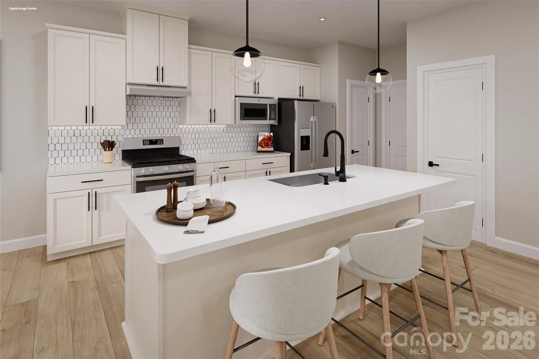 Photo of 874 Heathway Drive