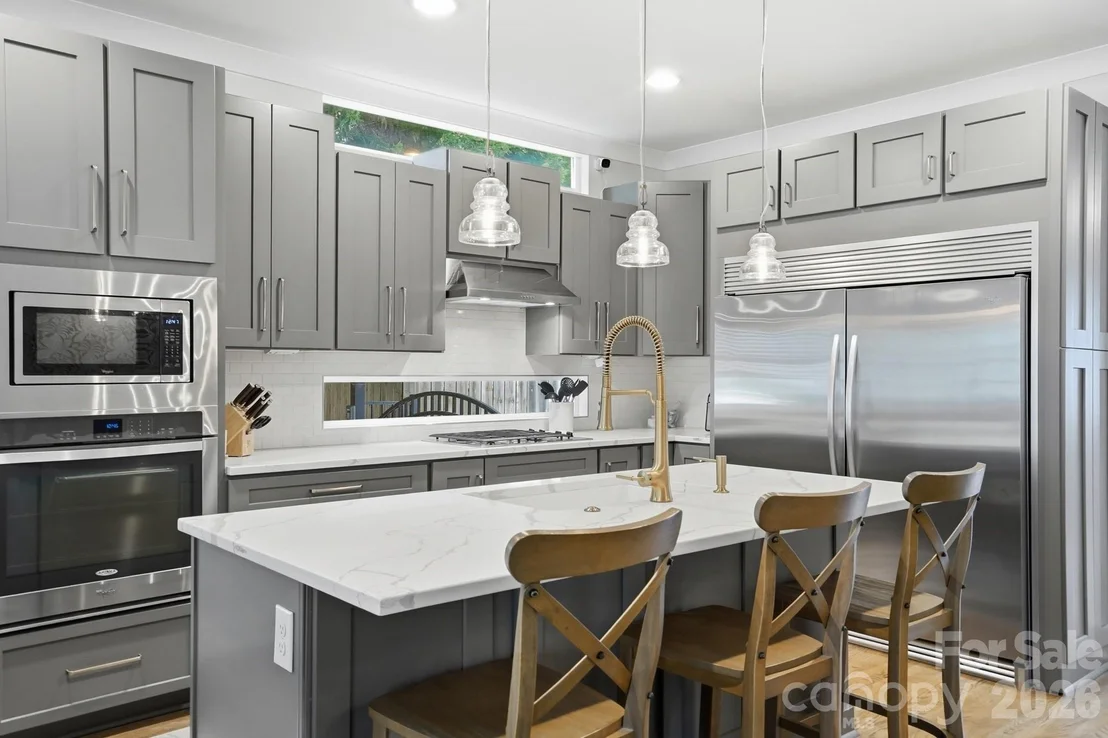 Photo of 2501 Marshall Place