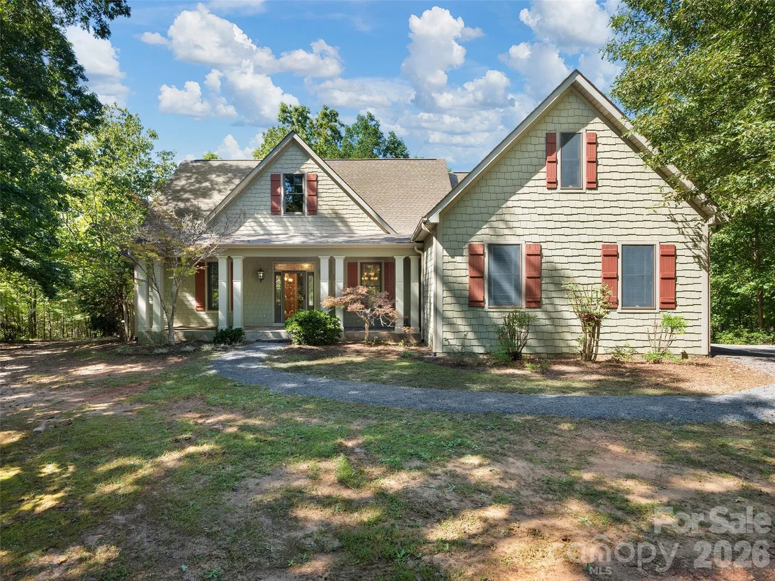 Photo of 620 N Highland Road