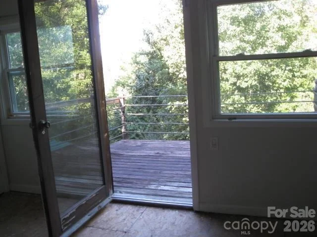 Photo of 409 Arrowood Road