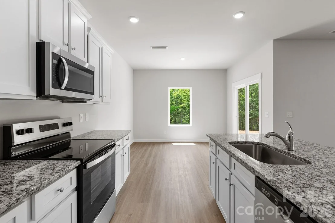 Photo of 814 Willow Estates Drive