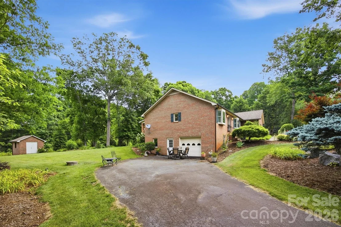 Photo of 232 Westwood Drive