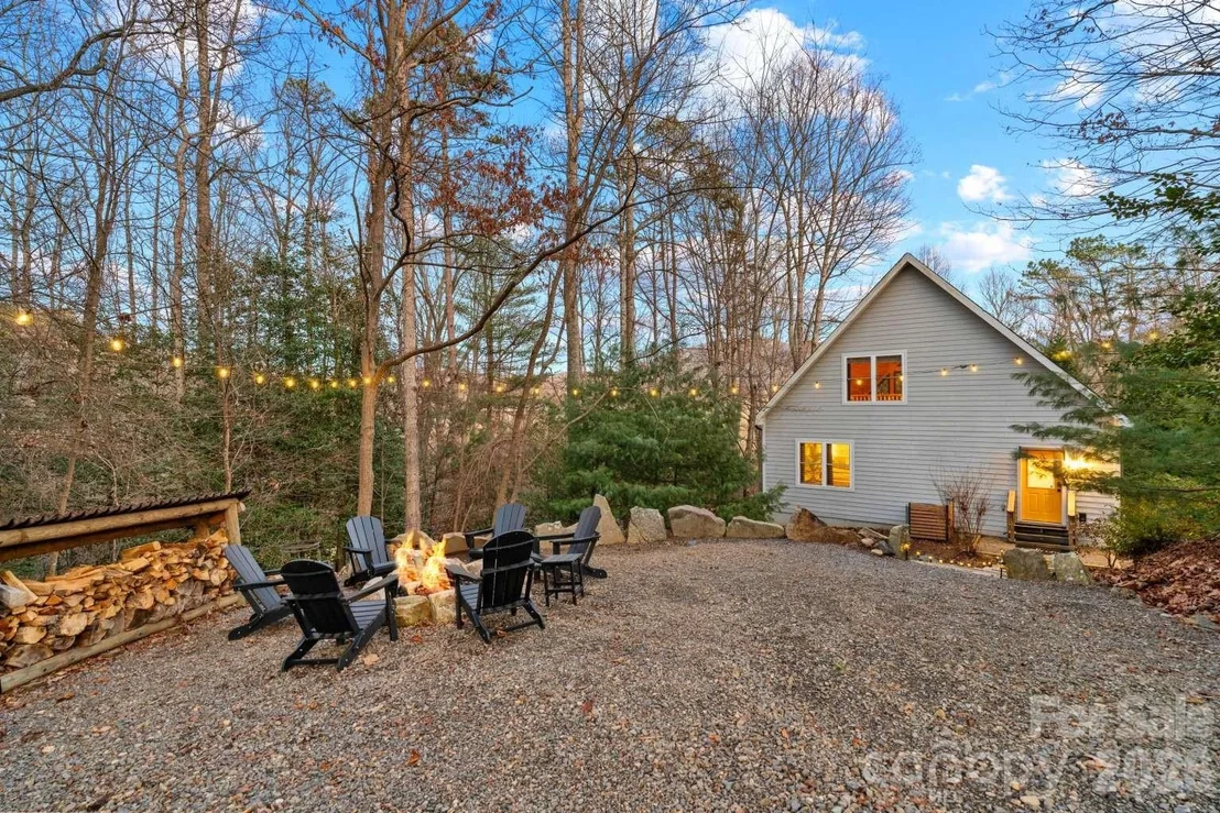 Photo of 19 Holly Crest Lane