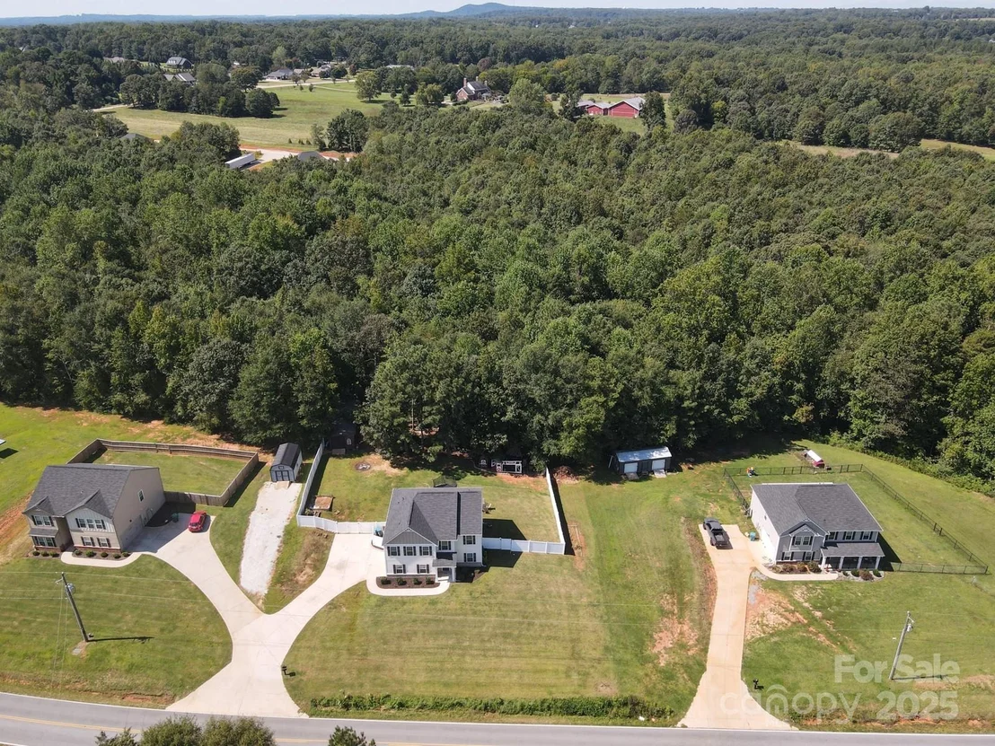 Photo of 1281 Twin Bridge Road