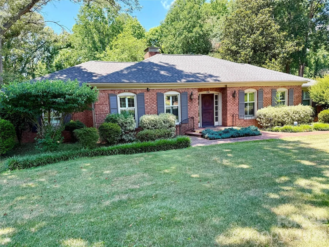Photo of 136 Mimosa Hills Drive