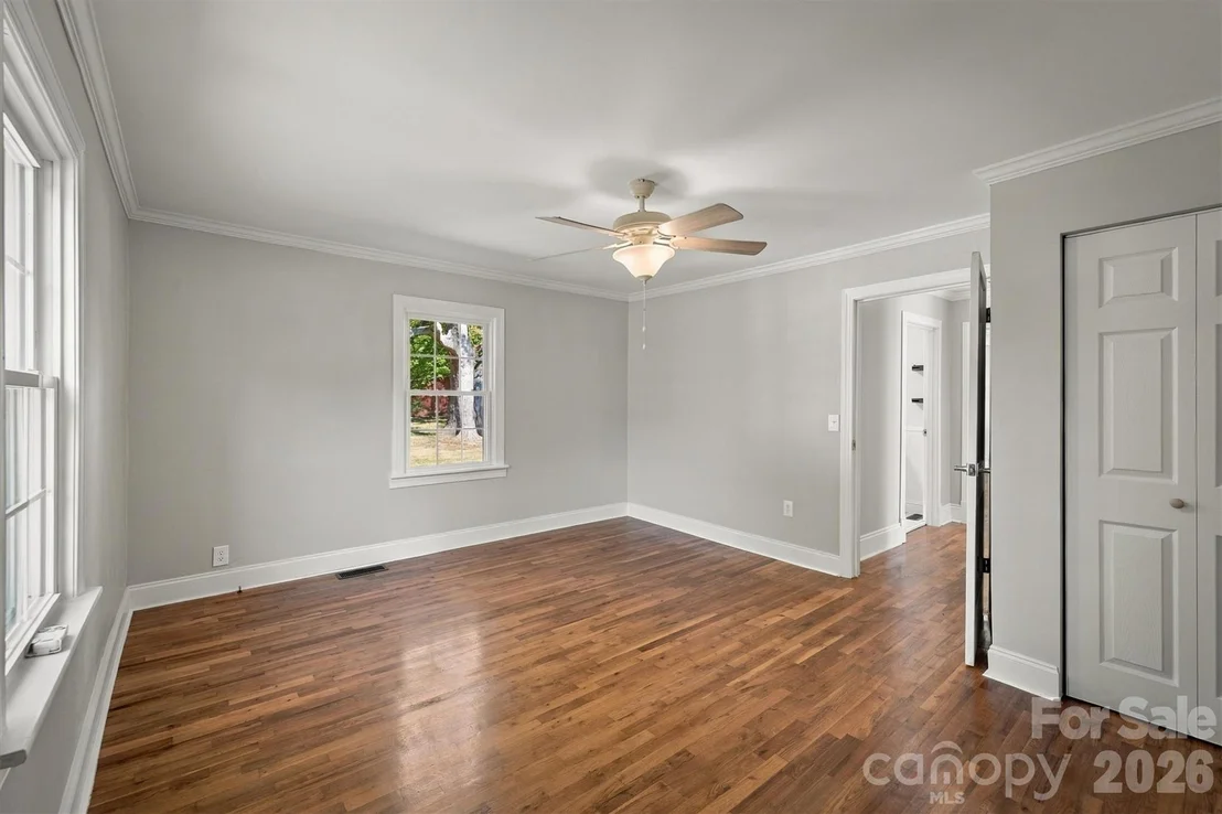 Photo of 2941 Highland Drive