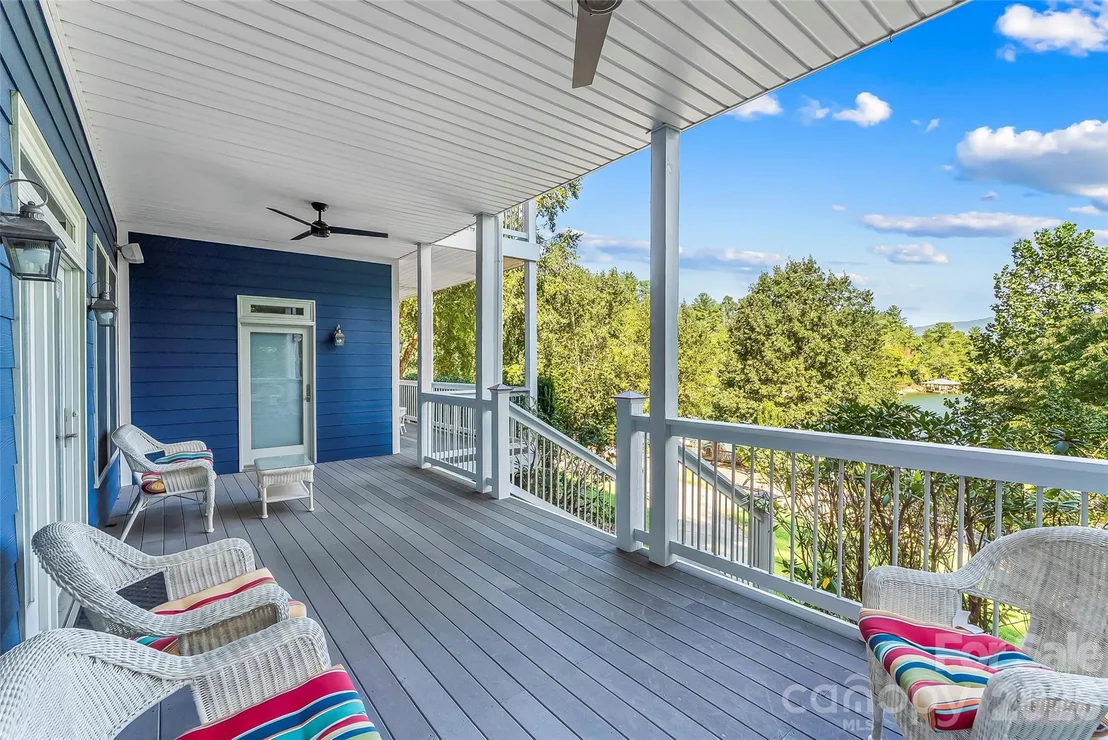 Photo of 705 Waters Edge Drive