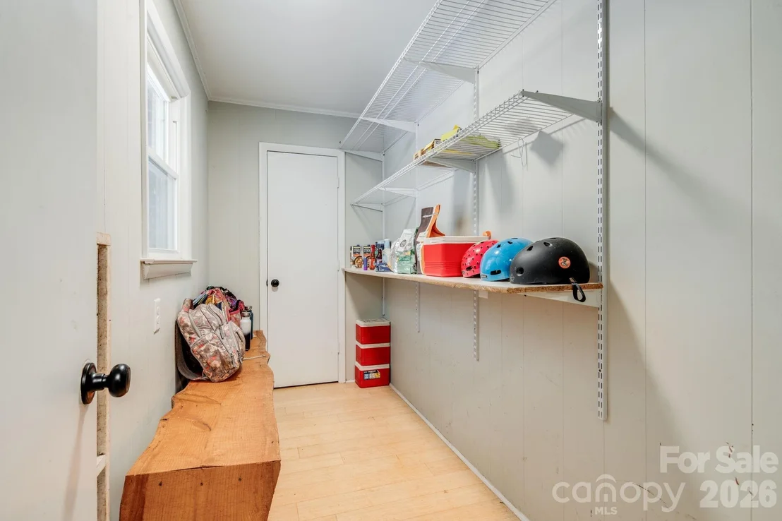Photo of 1737 Whitesides Road