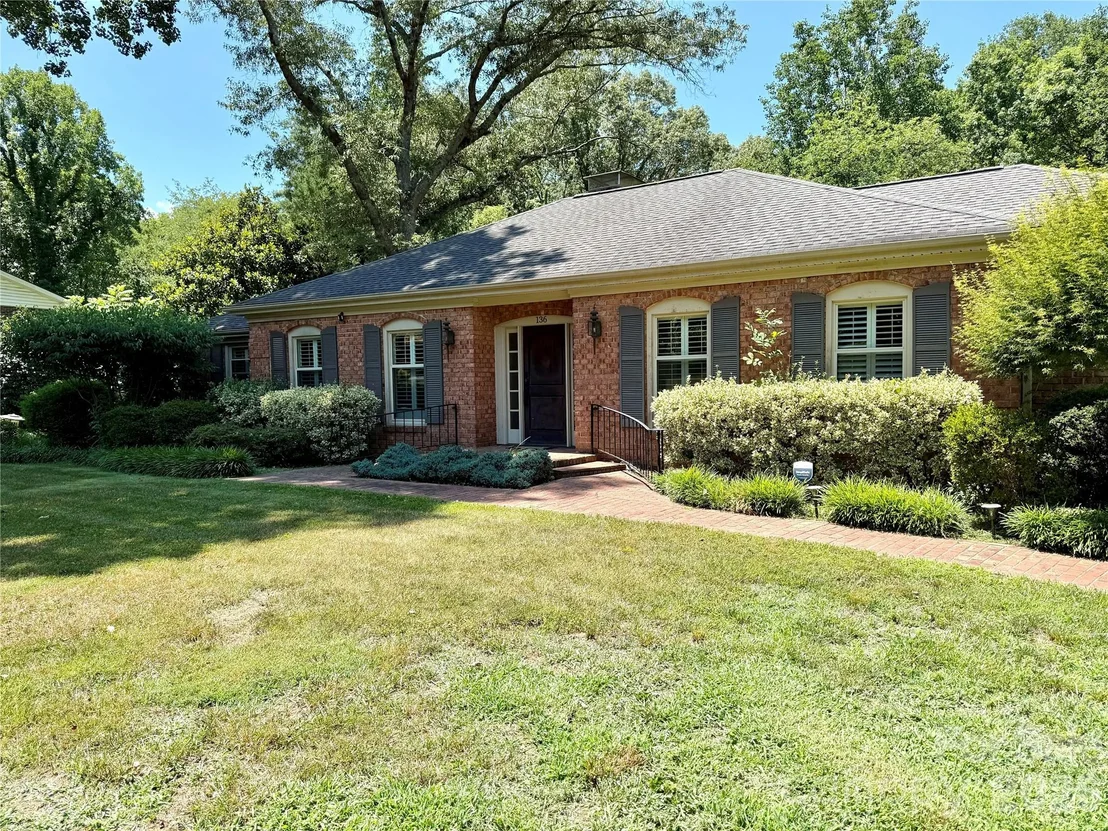 Photo of 136 Mimosa Hills Drive