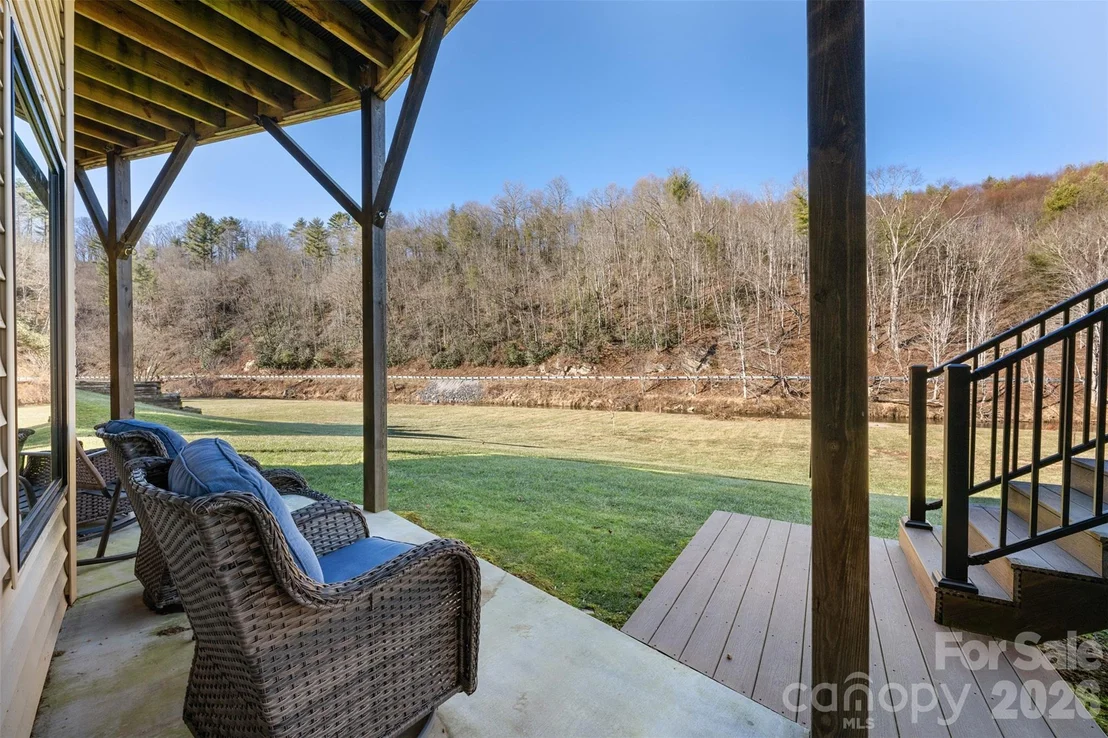 Photo of 446 Green Meadows Drive