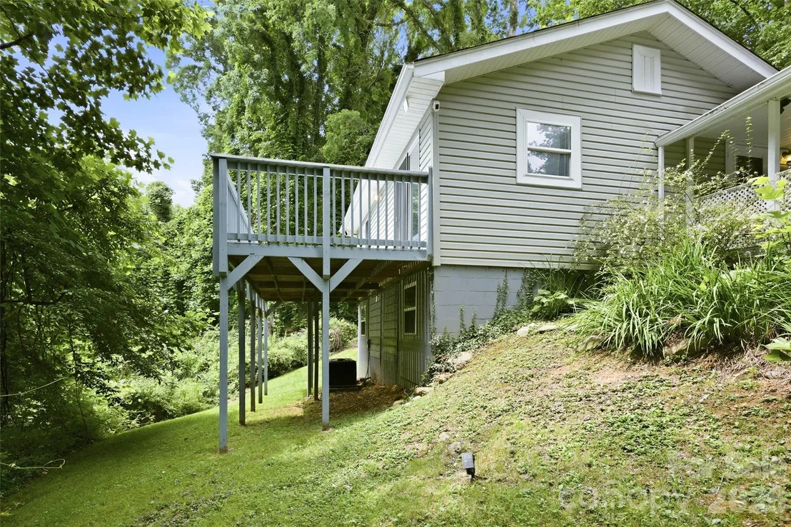 Photo of 83 E View Street
