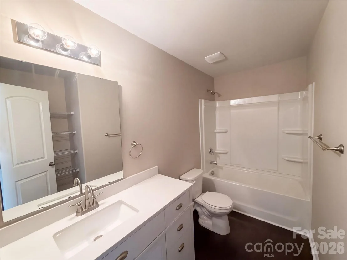 Photo of 838 Sorrel Lane