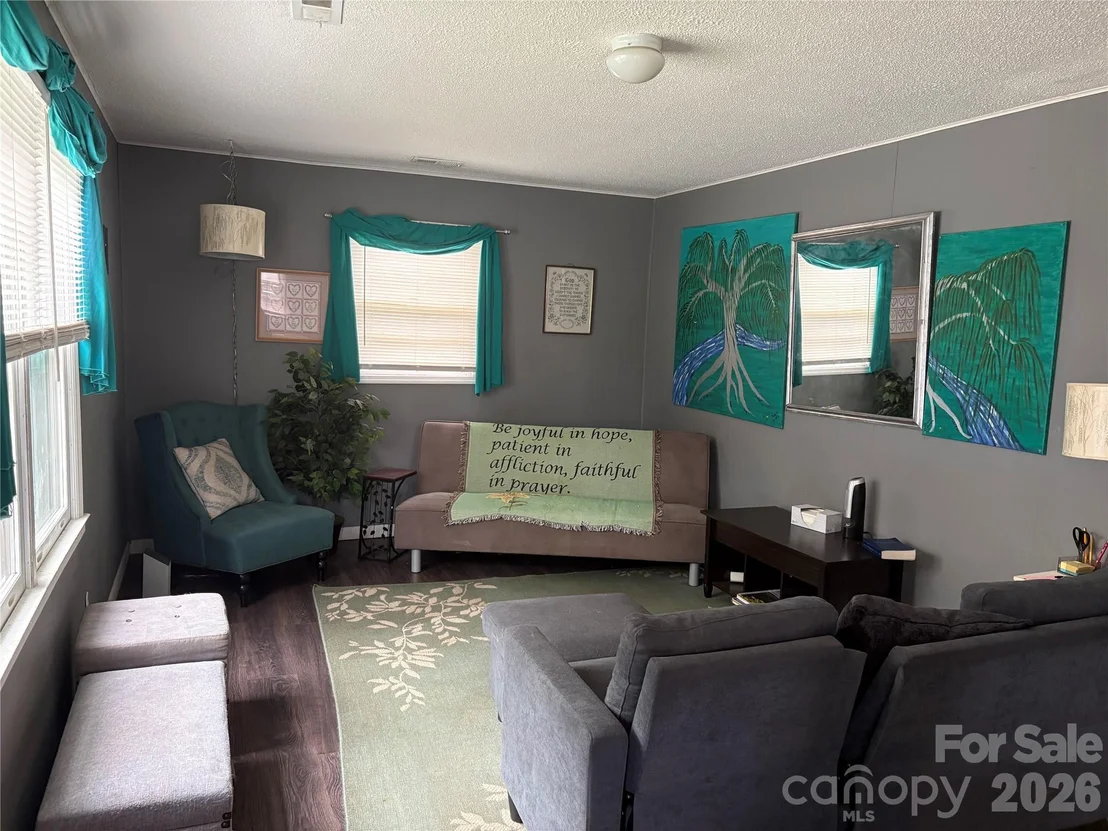 Photo of 111 Magnolia Lane