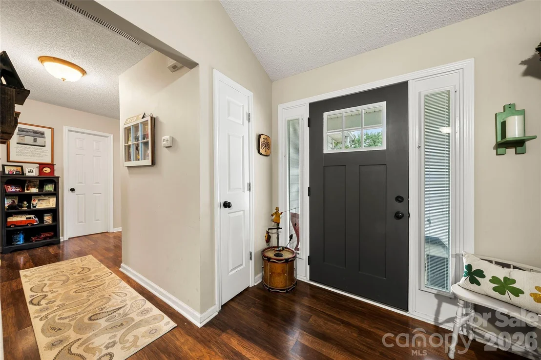 Photo of 4614 Capstone Drive