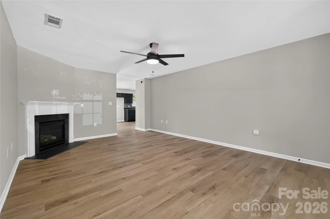 Photo of 6029 Waterloo Drive