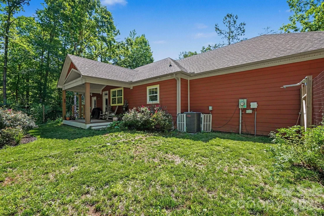 Photo of 1241 Hayes Road